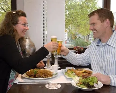 Restaurant Adolphs Gasthaus Отель Кёльн